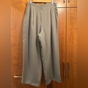 Vintage Anne Klein 100% silk wide leg pleated trousers lined olive/tan size 10